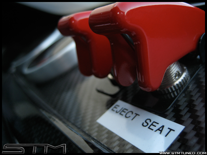 http://www.streettunedmotorsports.com/z/james_m_evo/eject_seat.jpg