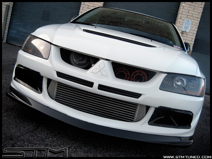 http://www.streettunedmotorsports.com/z/james_m_evo/front_doors_angle.jpg