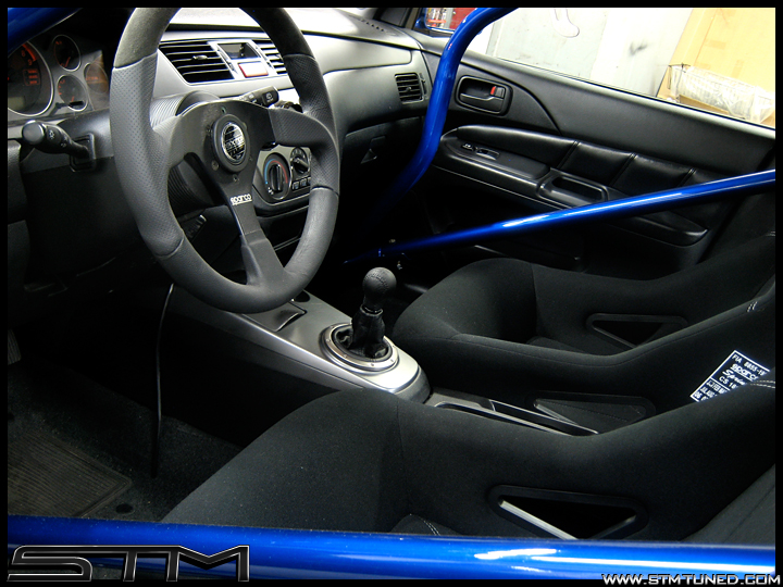 http://www.streettunedmotorsports.com/z/ricer_09/8-4_driver_side_interior.jpg