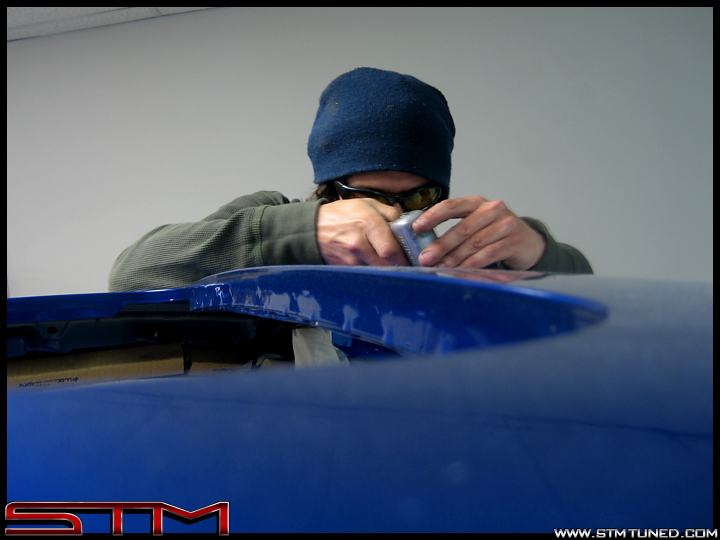 http://www.streettunedmotorsports.com/z/ricer_09/roof5.jpg